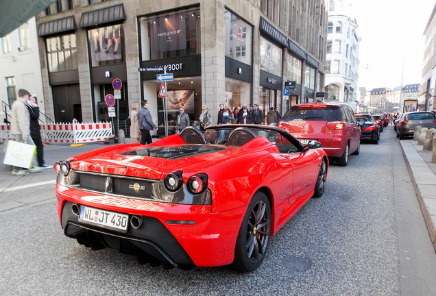 Ferrari Scuderia Spider 16M