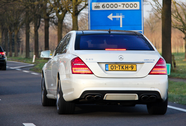 Mercedes-Benz S 63 AMG W221 2010