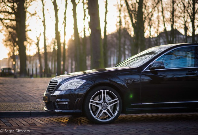 Mercedes-Benz S 63 AMG W221 2011