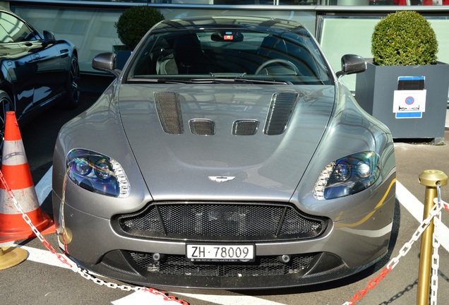 Aston Martin V12 Vantage S
