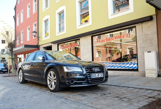 Audi S8 D4