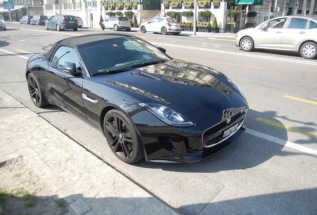 Jaguar F-TYPE S Convertible