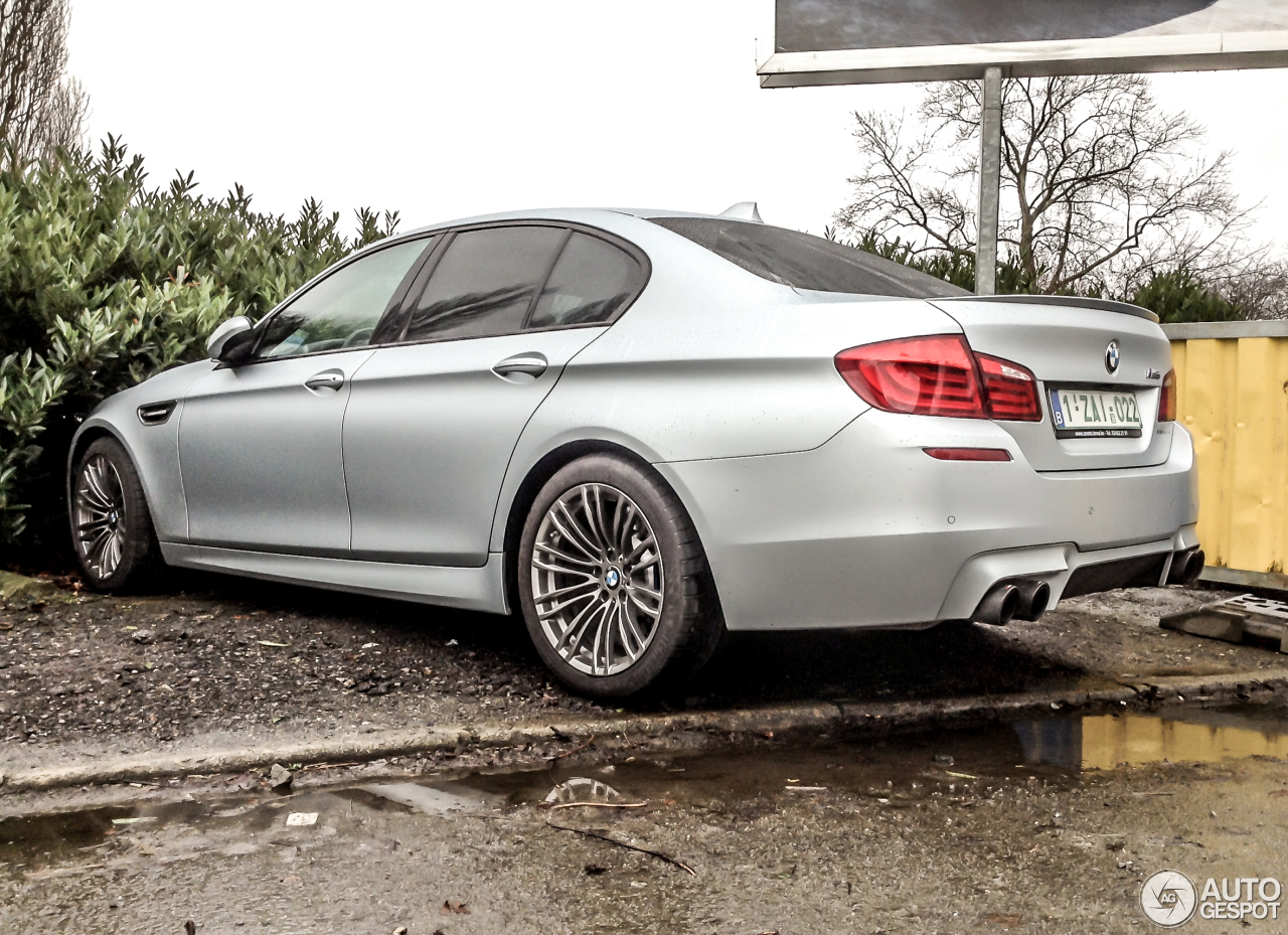 BMW M5 F10 2011