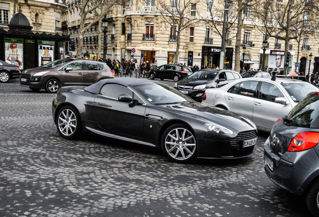 Aston Martin V8 Vantage Roadster 2012