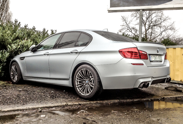 BMW M5 F10 2011