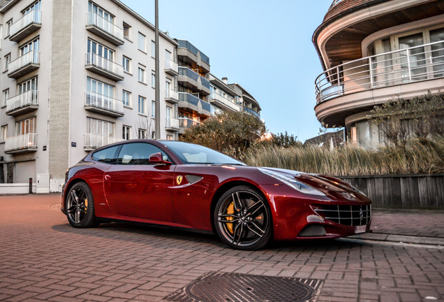 Ferrari FF