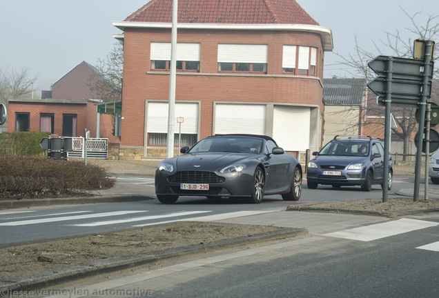 Aston Martin V8 Vantage Roadster 2012