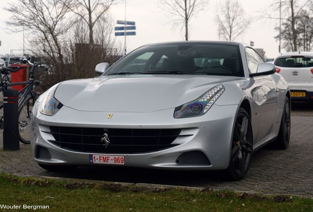 Ferrari FF