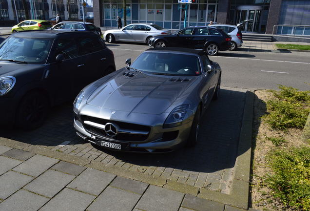 Mercedes-Benz SLS AMG Roadster