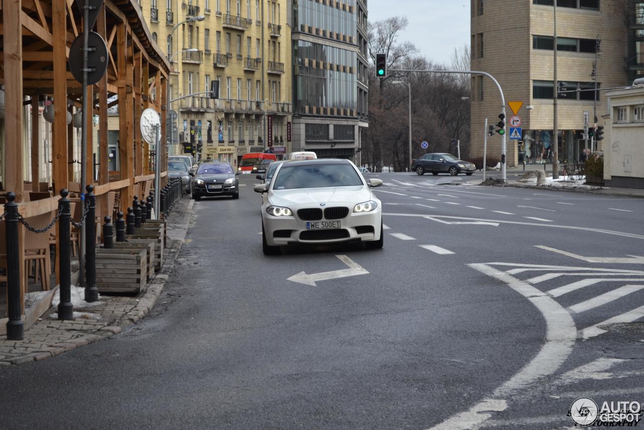 BMW M5 F10 2011