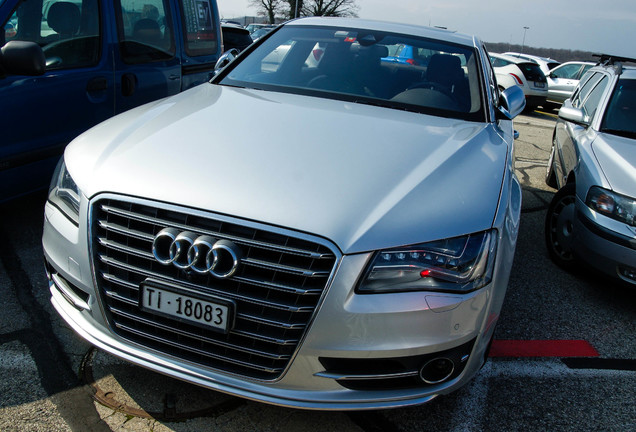 Audi S8 D4