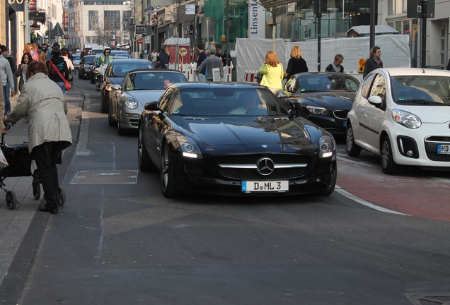 Mercedes-Benz SLS AMG