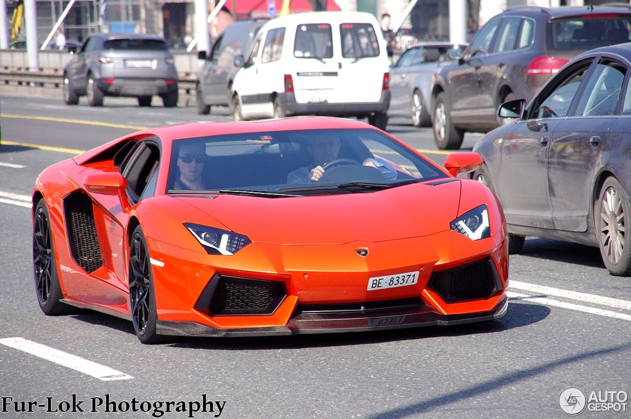 Lamborghini Aventador LP700-4