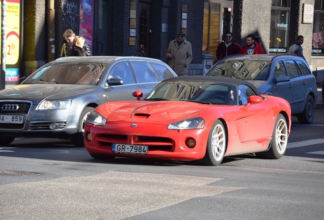 Dodge Viper SRT-10 Roadster 2003