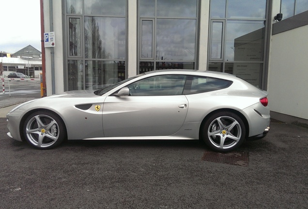 Ferrari FF