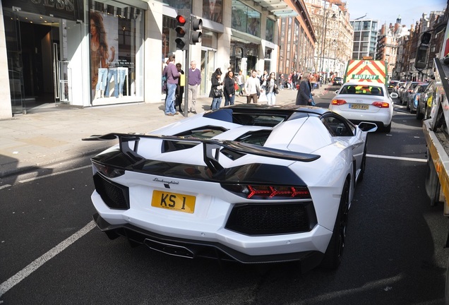 Lamborghini Aventador LP700-4 Roadster Projex Design