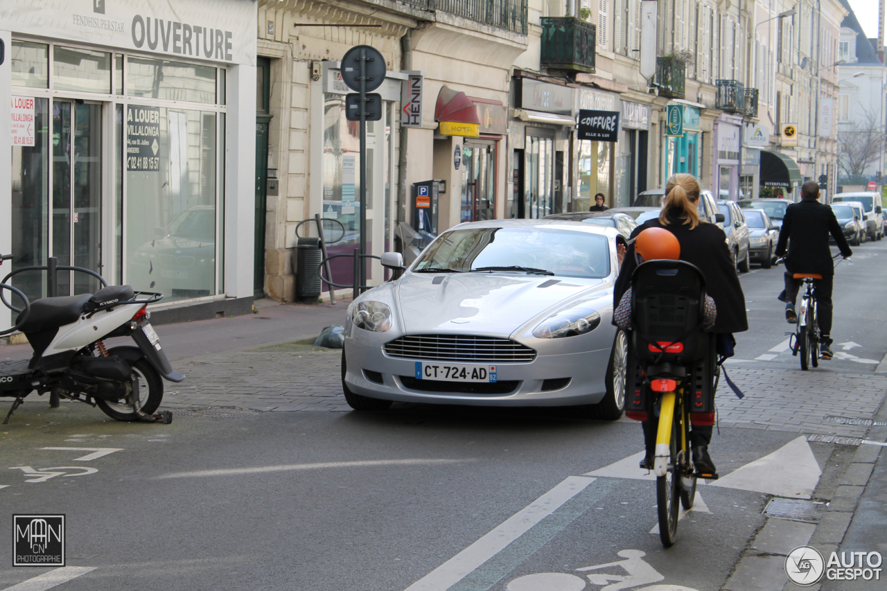 Aston Martin DB9