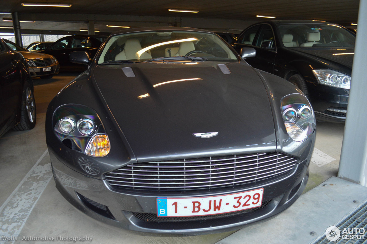 Aston Martin DB9