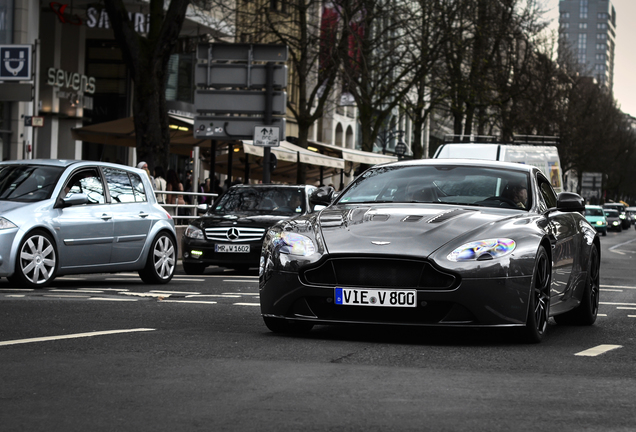 Aston Martin V12 Vantage S