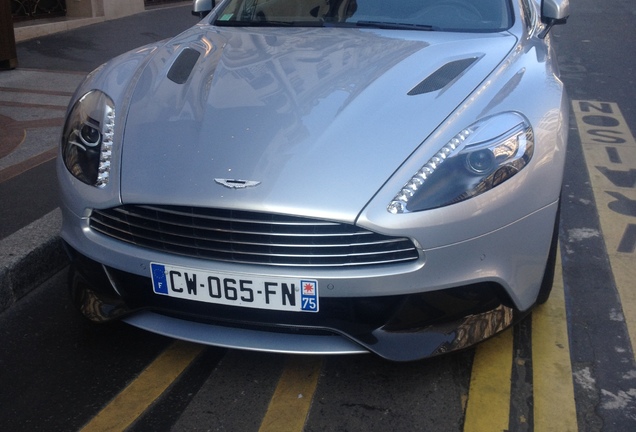 Aston Martin Vanquish 2013