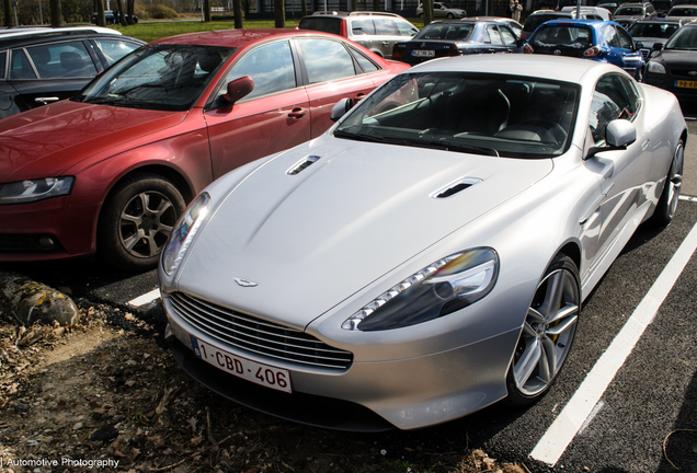 Aston Martin Virage 2011