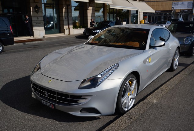 Ferrari FF