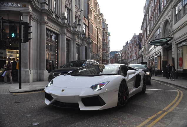 Lamborghini Aventador LP700-4 Roadster