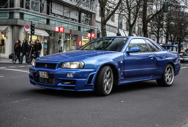 Nissan Skyline R34 GT-R