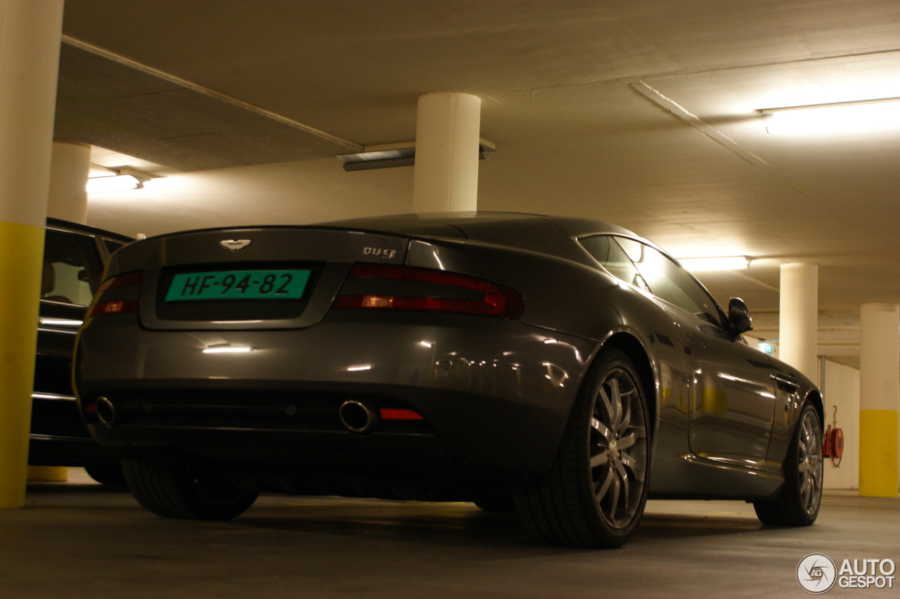 Aston Martin DB9