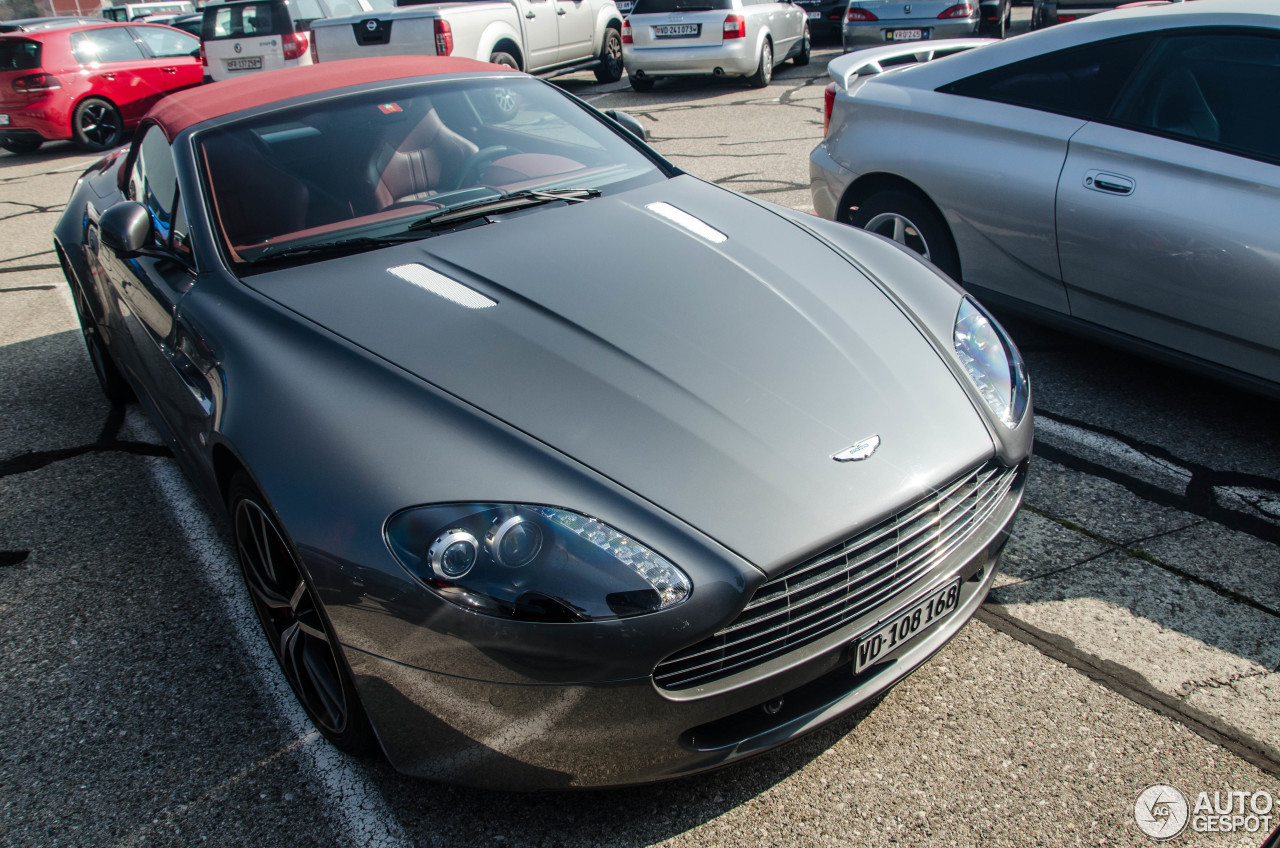 Aston Martin V8 Vantage Roadster