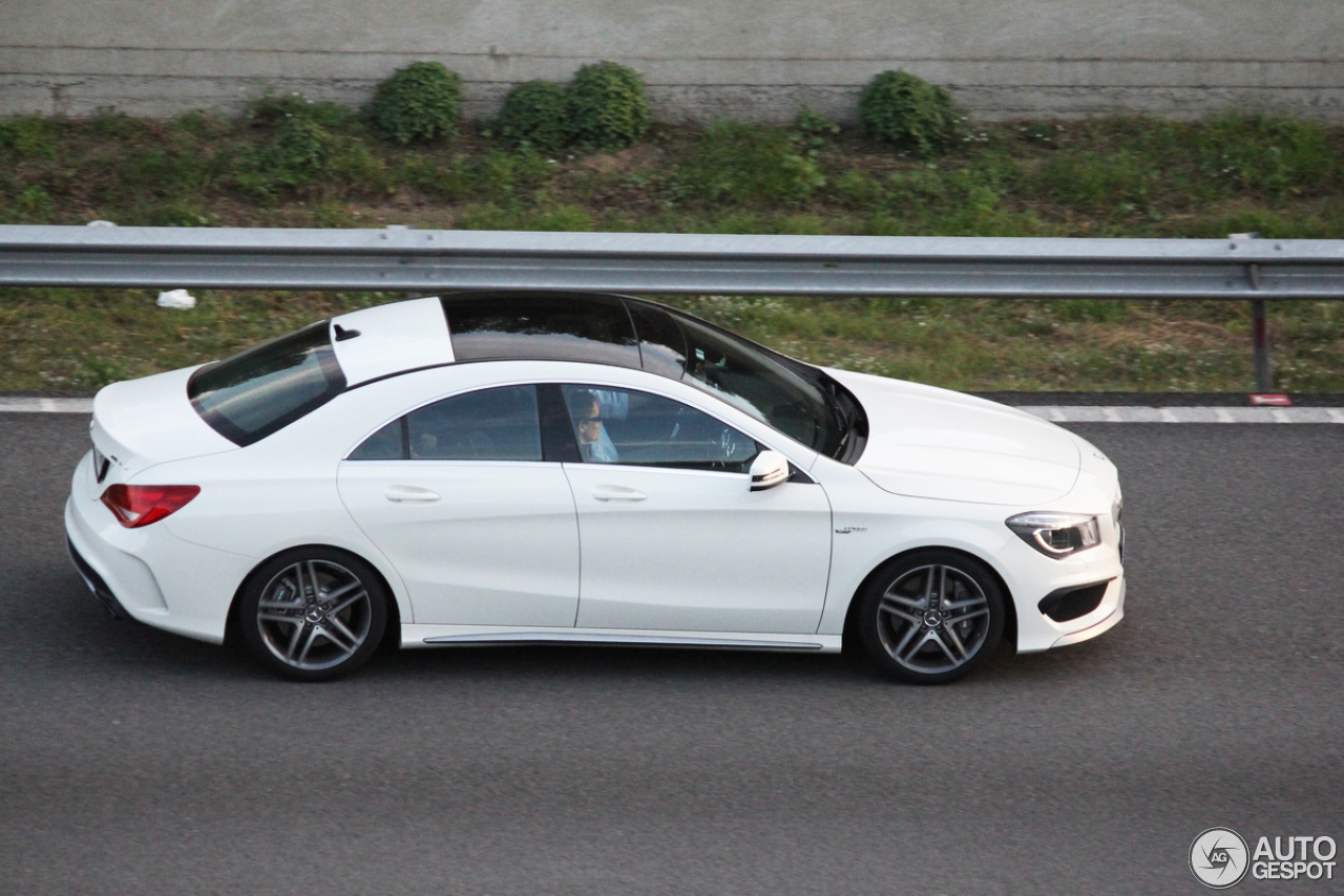 Mercedes-Benz CLA 45 AMG C117