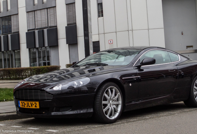 Aston Martin DB9