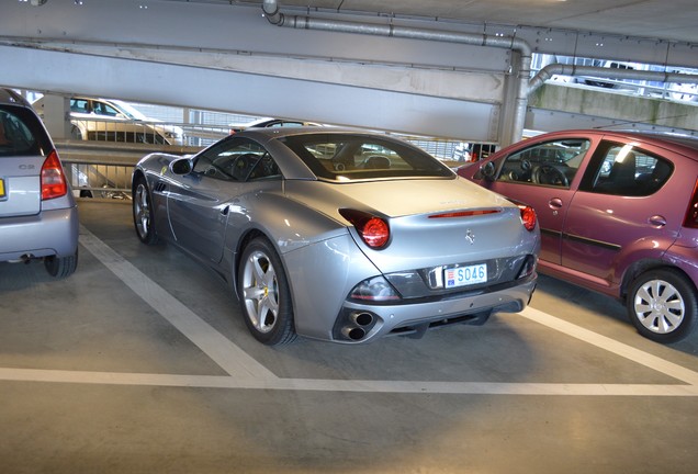 Ferrari California