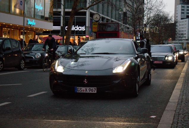 Ferrari FF