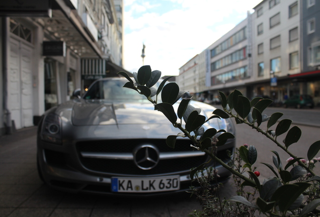 Mercedes-Benz SLS AMG