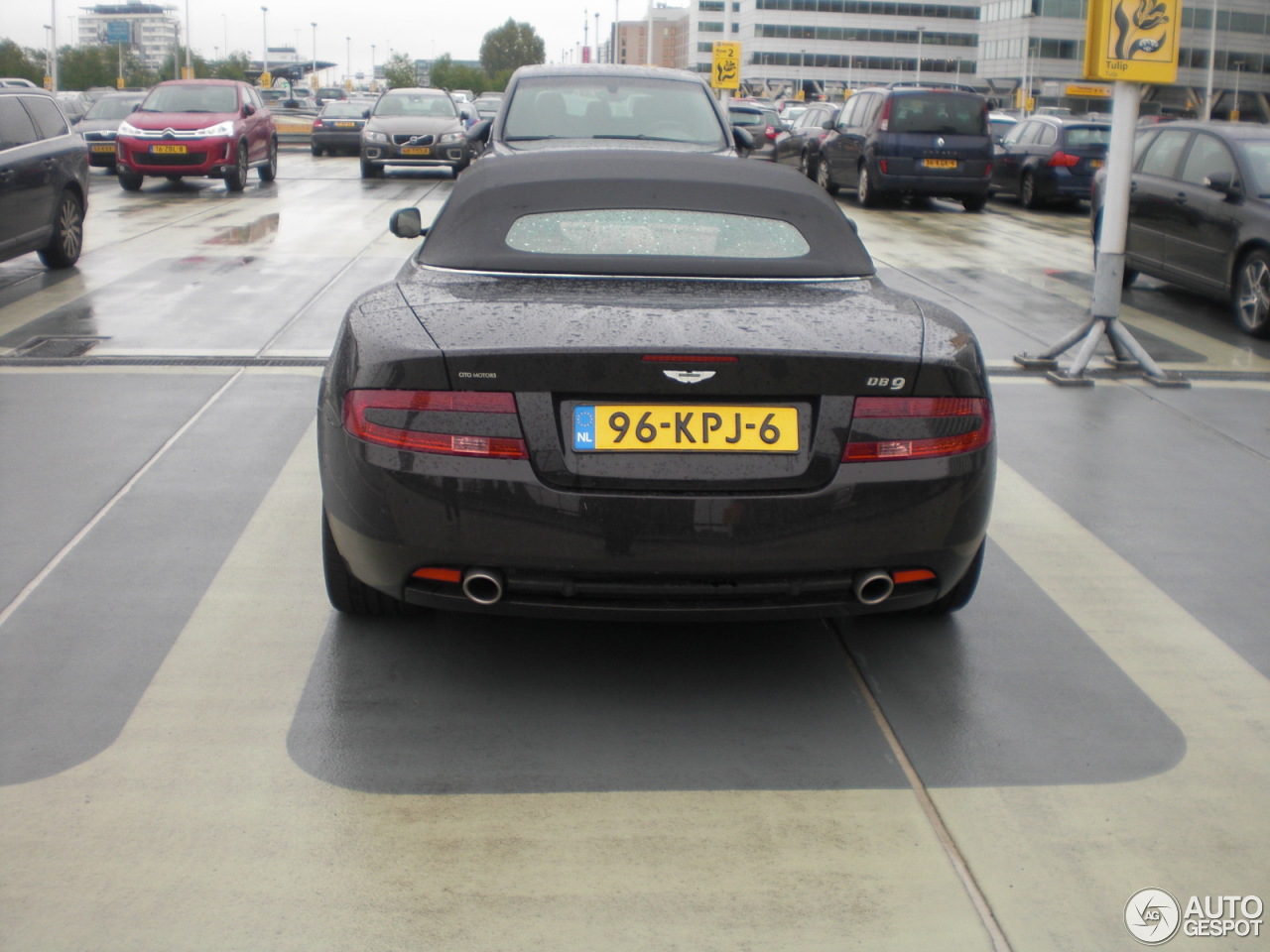 Aston Martin DB9 Volante