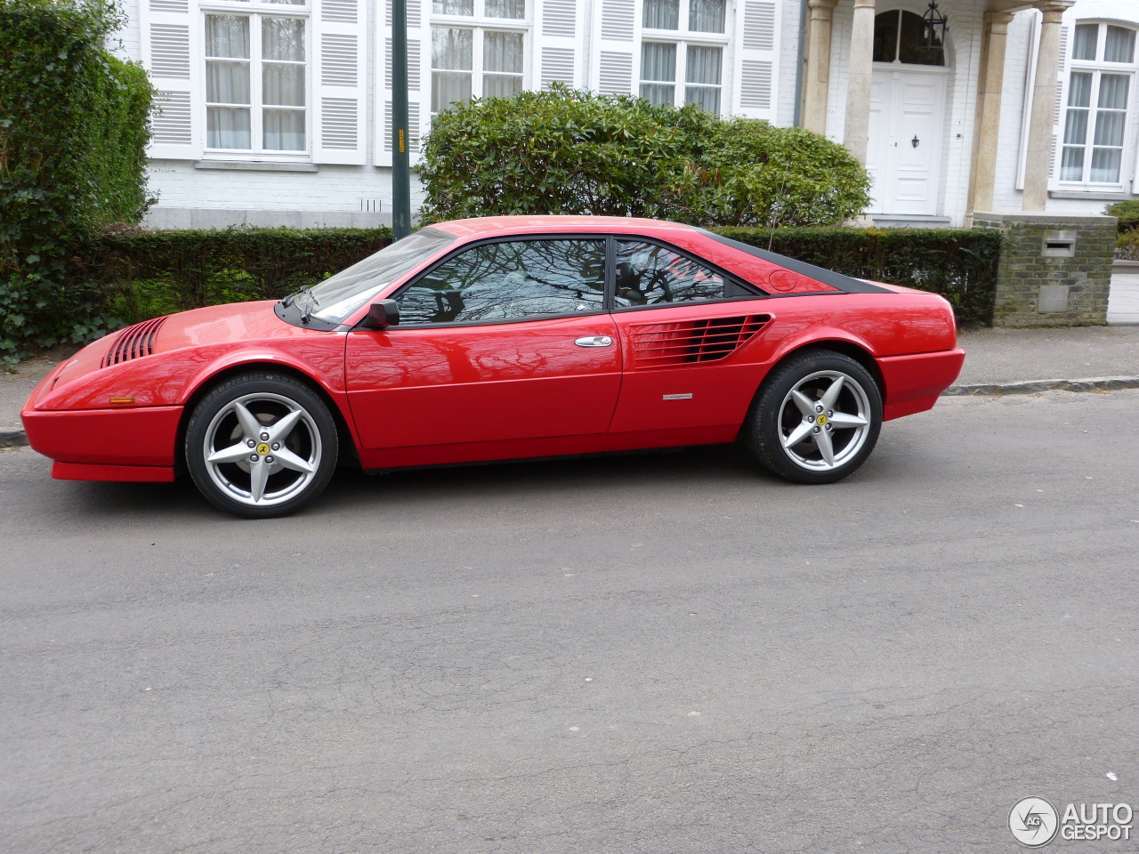 Ferrari Mondial 3.2