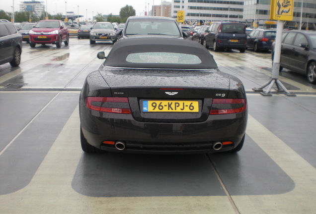 Aston Martin DB9 Volante