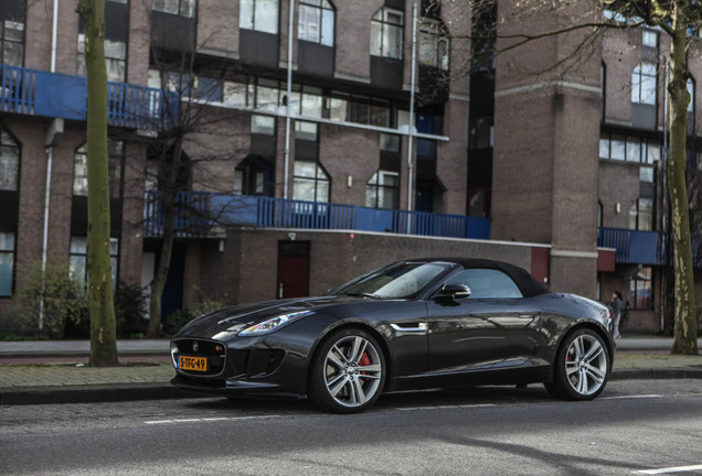 Jaguar F-TYPE S Convertible