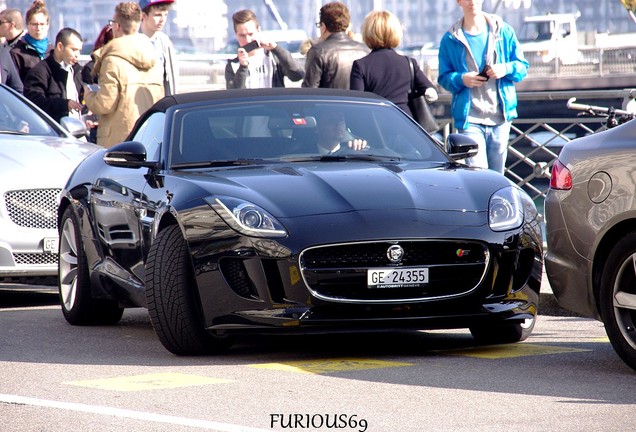 Jaguar F-TYPE S Convertible