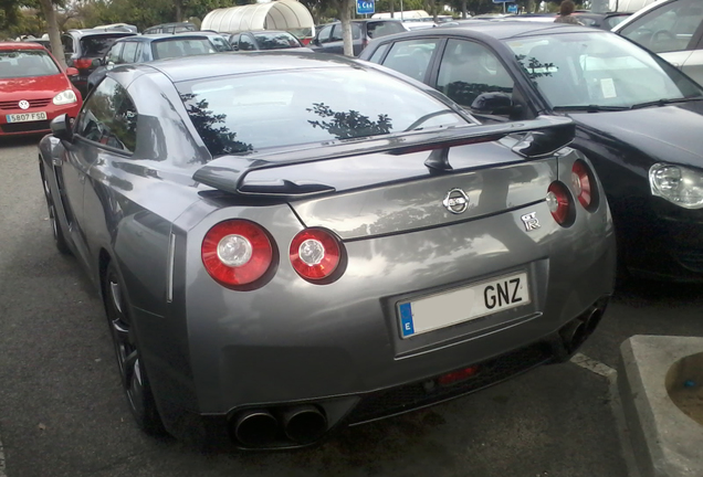 Nissan GT-R