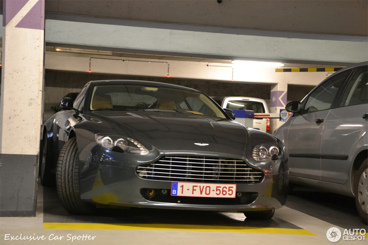 Aston Martin V8 Vantage