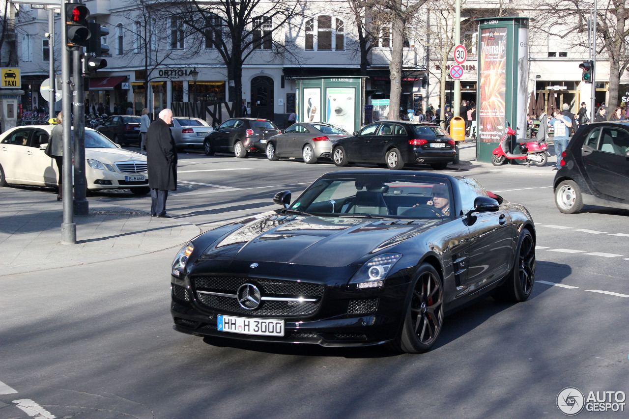 Mercedes-Benz SLS AMG GT Roadster Final Edition