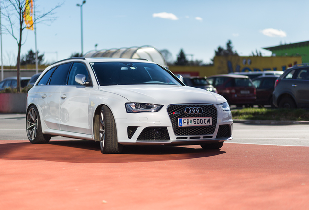 Audi RS4 Avant B8