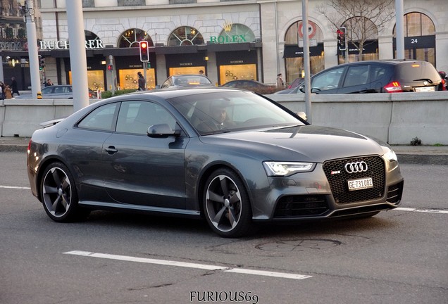 Audi RS5 B8 2012