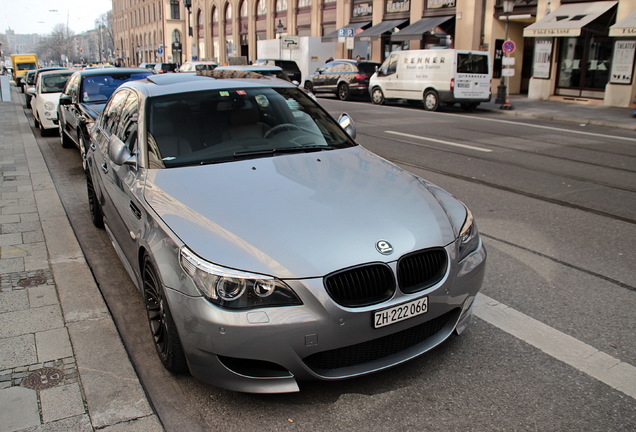 BMW M5 E60 2005