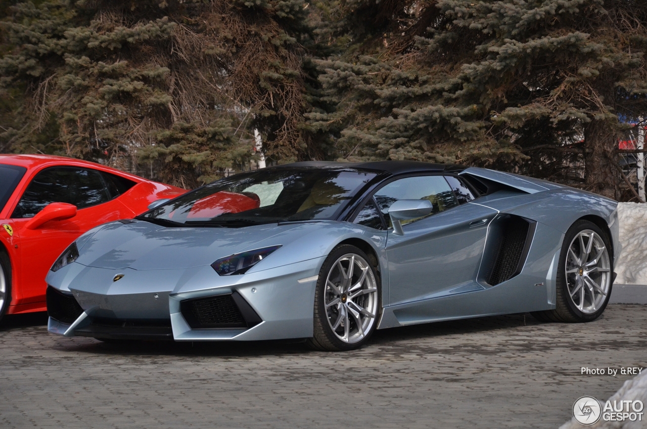 Lamborghini Aventador LP700-4 Roadster