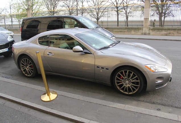 Maserati GranTurismo S Automatic