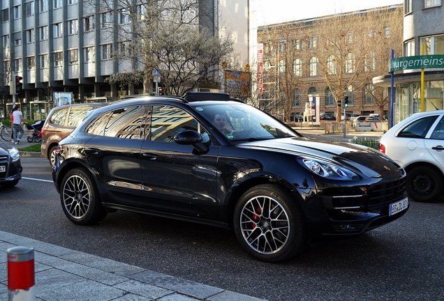 Porsche 95B Macan Turbo