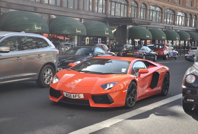 Lamborghini Aventador LP700-4